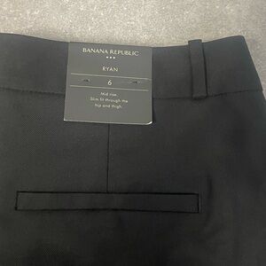 NWTS Banana Republic Ryan Pants. Black. Size 6